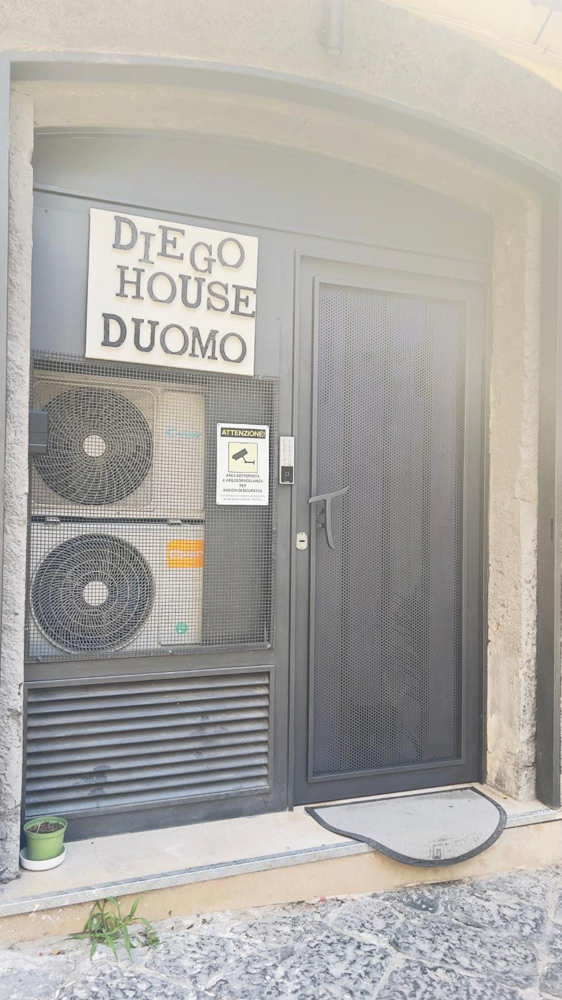 Diego Hause Duomo Napoli
